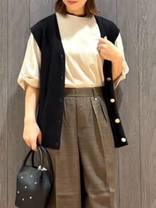 meiさんの「SHOO･LA･RUE｜【ひんやり/洗える/S-LL】袖ねじりシルケットトップス」を使ったコーディネート