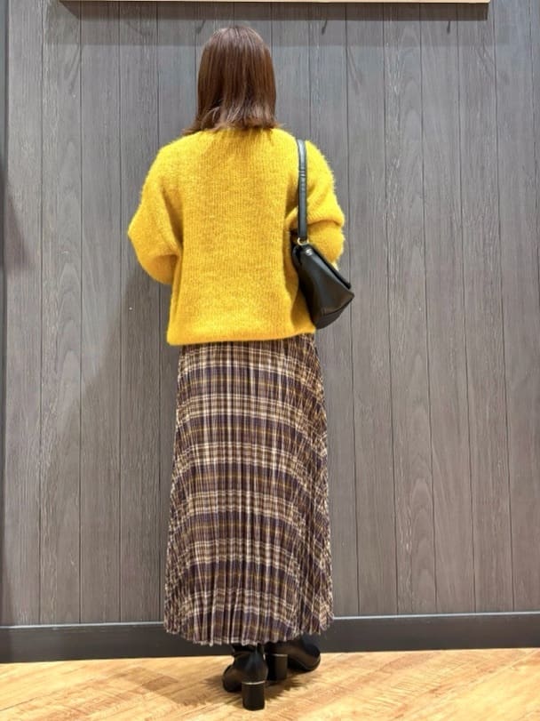 meiさんの「SHOO･LA･RUE｜【S-LL】上品なレースハイネックトップス」を使ったコーディネート