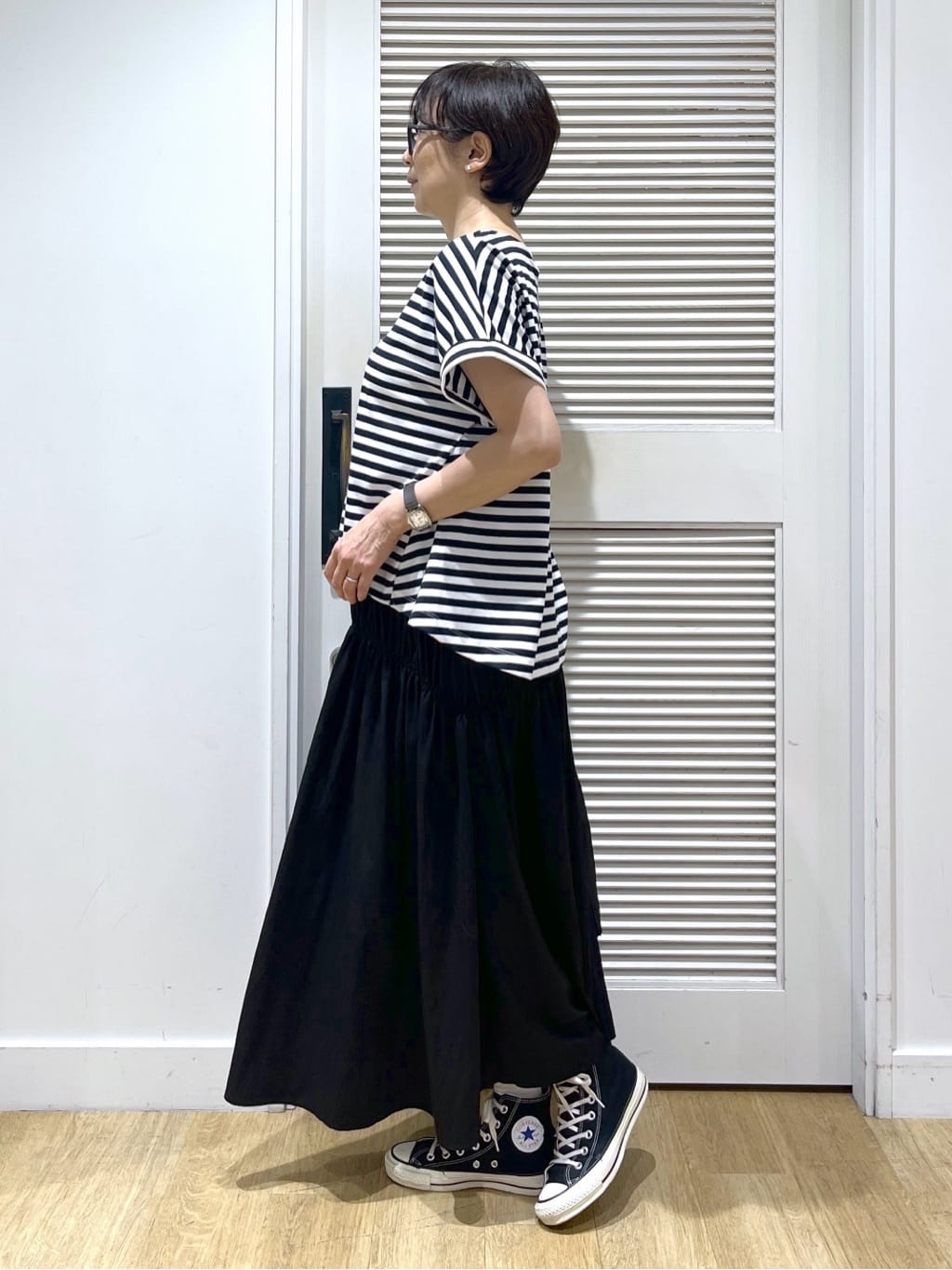 Miyazakiさんの「Dessin｜【二の腕カバー／UVカット】ロールアップスリーブ裾ギャザーカットソー」を使ったコーディネート