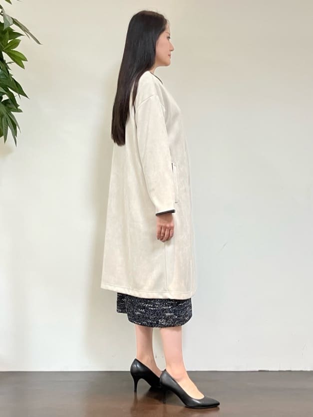 カレンさんの「UNTITLED｜【洗える/軽羽織り】マシュマロタッチ　スエード調コート」を使ったコーディネート