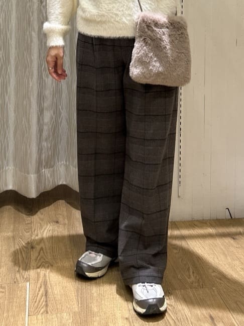 ga_riさんの「THE SHOP TK｜【華やかで柔らか】ふわふわフェザーニット/洗える・前後2WAY」を使ったコーディネート