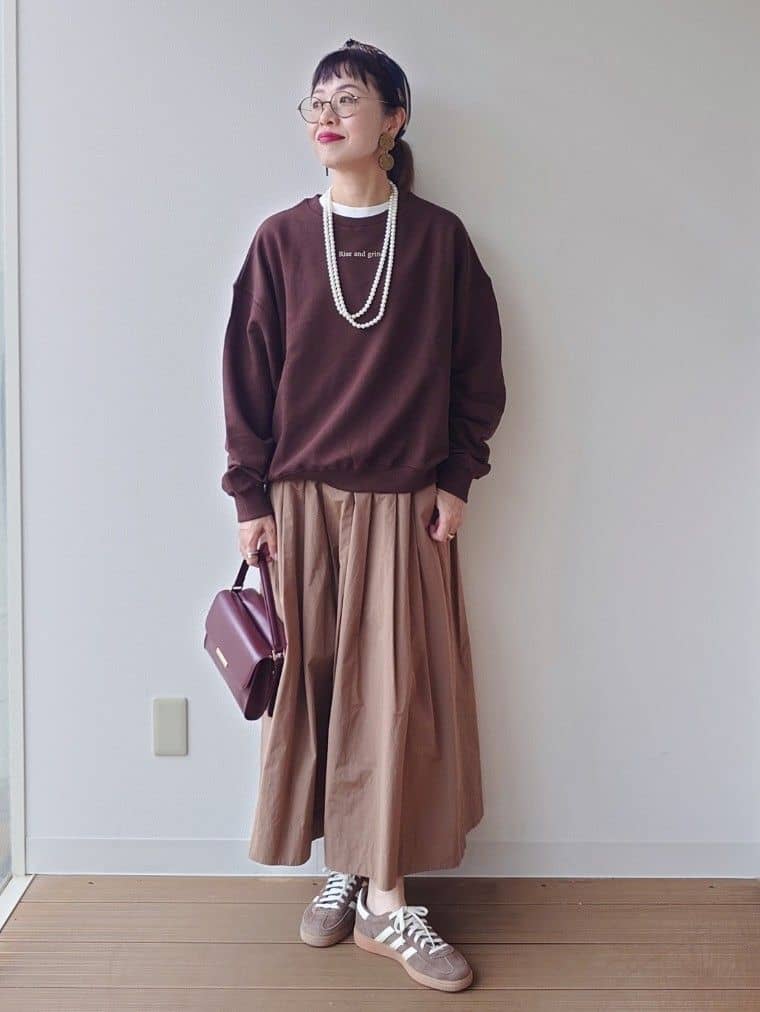 MUTSUKOさんの「UNTITLED｜【CHIGNON】別注ロゴスウェット」を使ったコーディネート