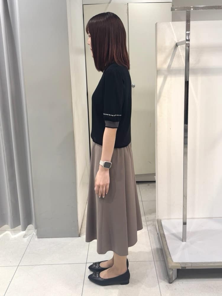 yuiさんの「Reflect｜【WEB先行カラーあり／手洗い可／アンサンブル可】バイカラー五分袖ニット」を使ったコーディネート