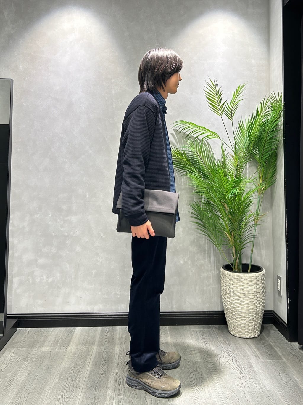 ruiさんの「TAKEO KIKUCHI｜【抗菌防臭/シーズンレス】シアサッカーギンガムチェック ストレッチシャツ」を使ったコーディネート