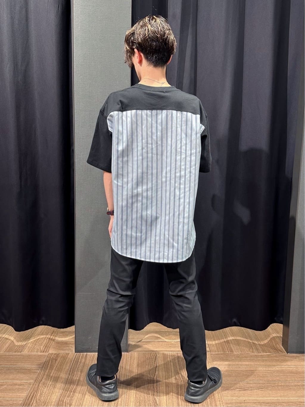 tomoyaさんの「THE SHOP TK｜エシカルブロード切替Tシャツ 洗濯機OK」を使ったコーディネート