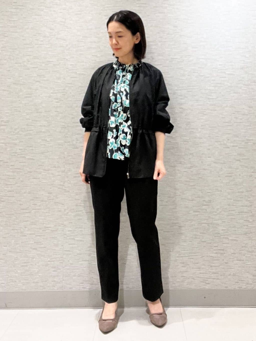 marikoさんの「Reflect｜【パンツにもスカートにも合わせやすい◎】ライティブルゾン」を使ったコーディネート