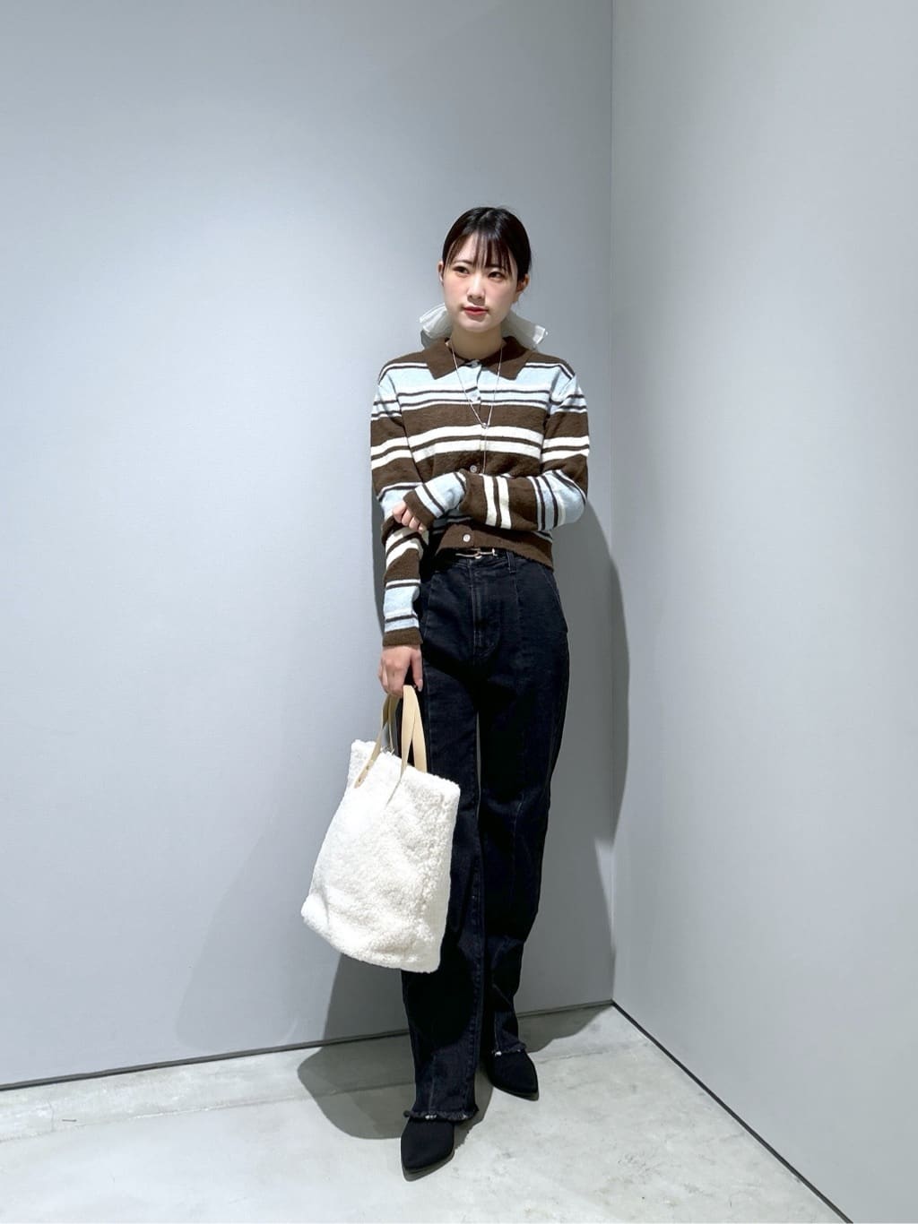 Renoさんの「INDIVI｜ビッグシュシュ」を使ったコーディネート