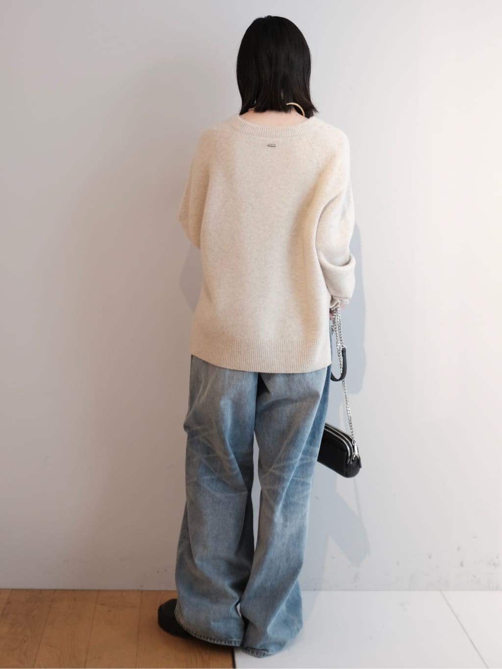Kishimotoさんの「DRESSTERIOR｜◆Dhyana．（ディアナドット） バックファスナー チェルシーブーツ」を使ったコーディネート