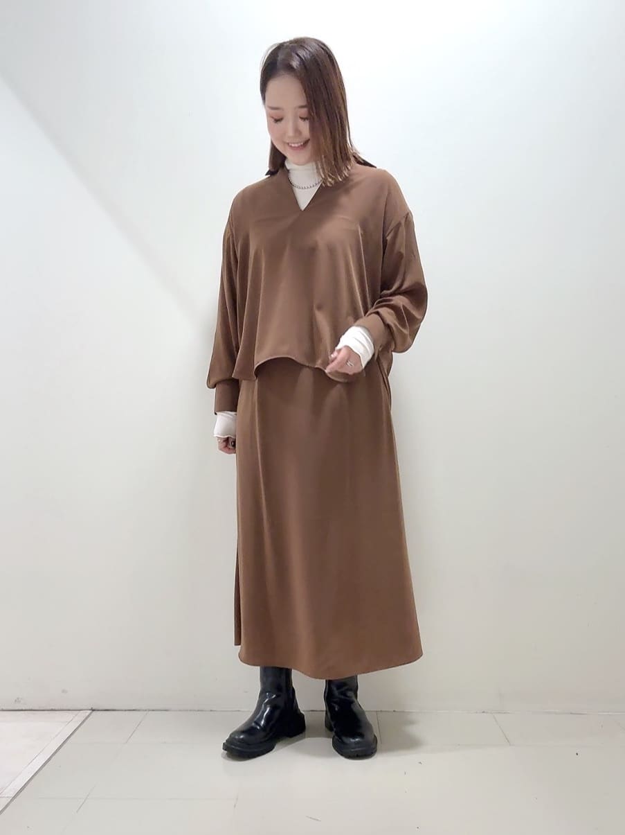 YUIさんの「UNTITLED｜【セットアップ可/スキッパー/ゆったり】リラクパウダーシャツ」を使ったコーディネート