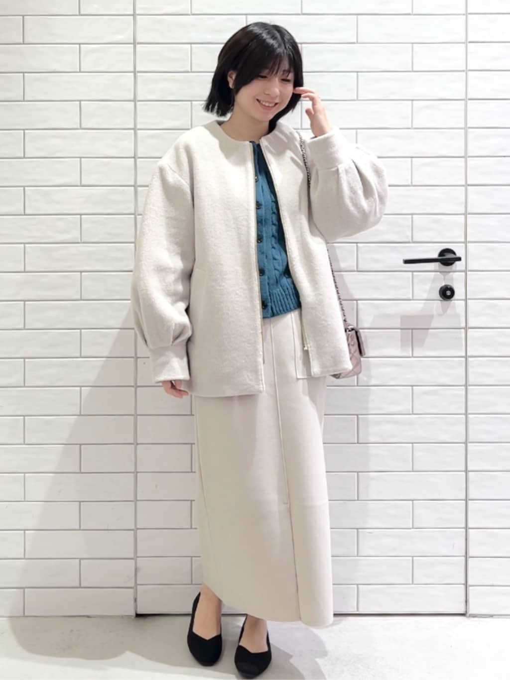 しおりさんの「OPAQUE.CLIP｜ビック襟ケーブルニット【洗濯機OK／抗ピル】」を使ったコーディネート