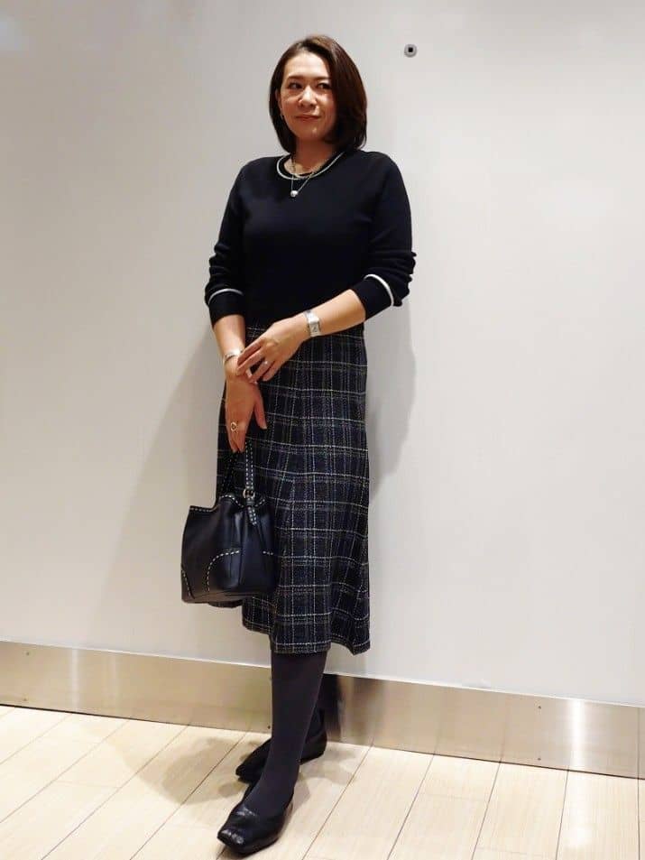 ⭐︎m.peatchan⭐︎さんの「Reflect｜【コートインでもすっきり◎】チェック柄ニットドッキングワンピース」を使ったコーディネート