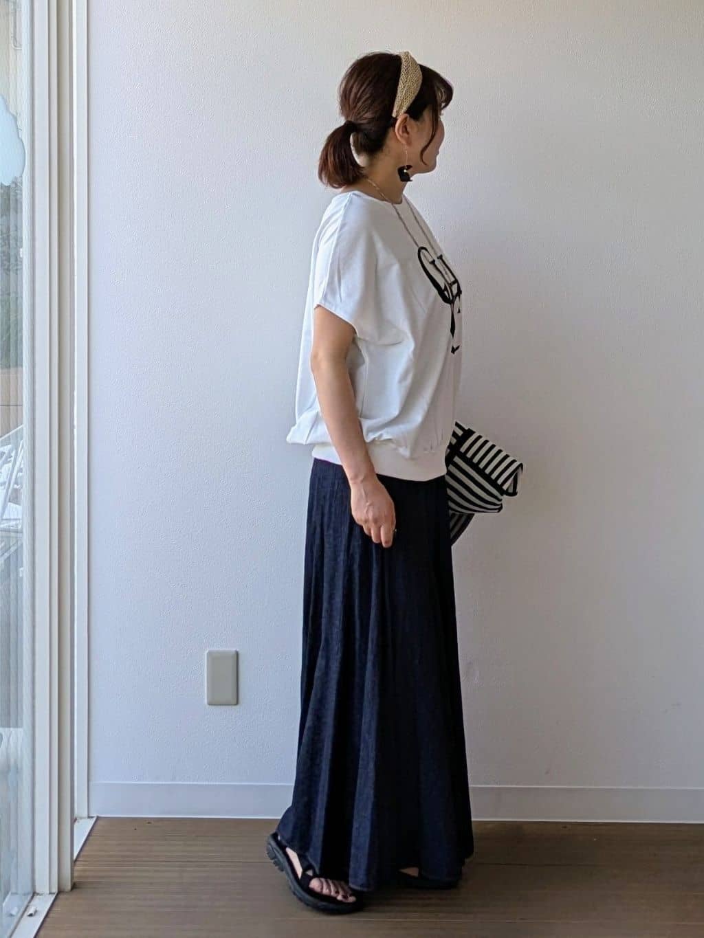 なみきさんの「UNTITLED｜【CHIGNON】別注 ミニ裏毛フレンチスリーブプルオーバー」を使ったコーディネート