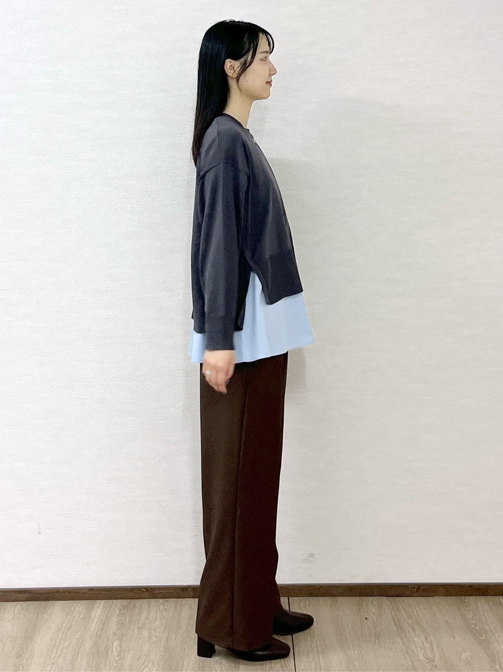 sachikoさんの「OPAQUE.CLIP｜《ツインセット》リラクシーサイドスリットニット&times;ドッキングタンク【洗濯機洗い可】」を使ったコーディネート