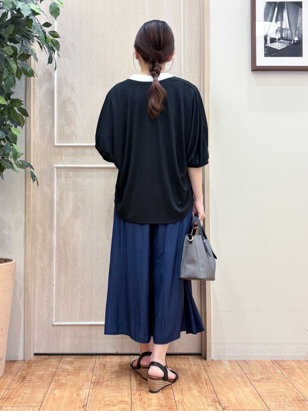 なみさんの「SHOO･LA･RUE｜【UV/さらさらタッチ】女性らしさ漂う 5分袖ボレロカーディガン」を使ったコーディネート