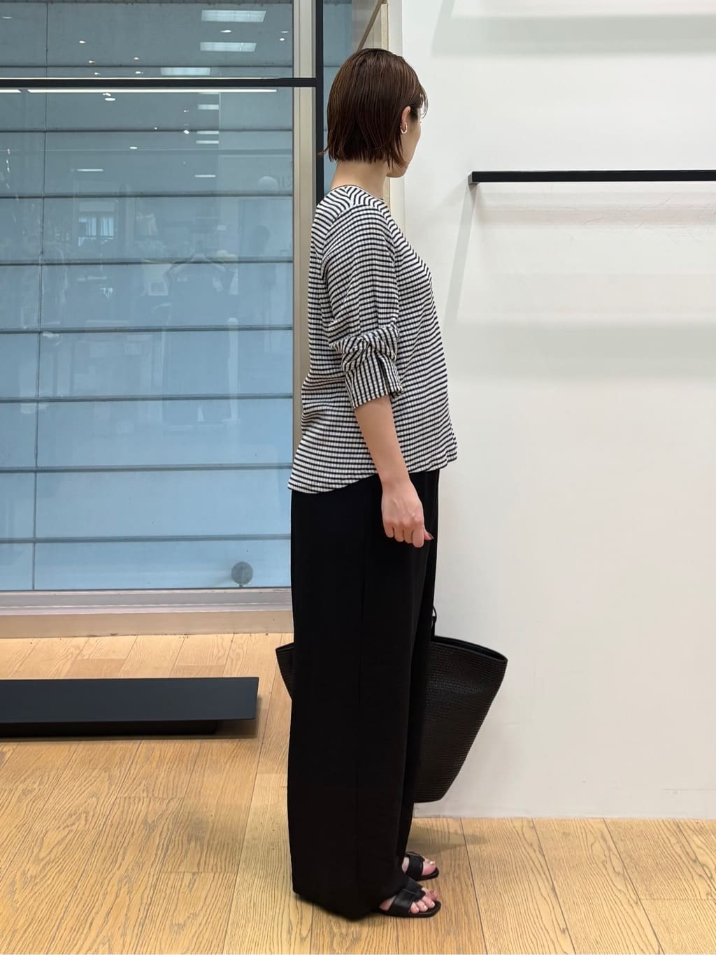 asamiさんの「INDIVI｜【洗える／UVケア／SETUP可能】ドロストワイドパンツ」を使ったコーディネート