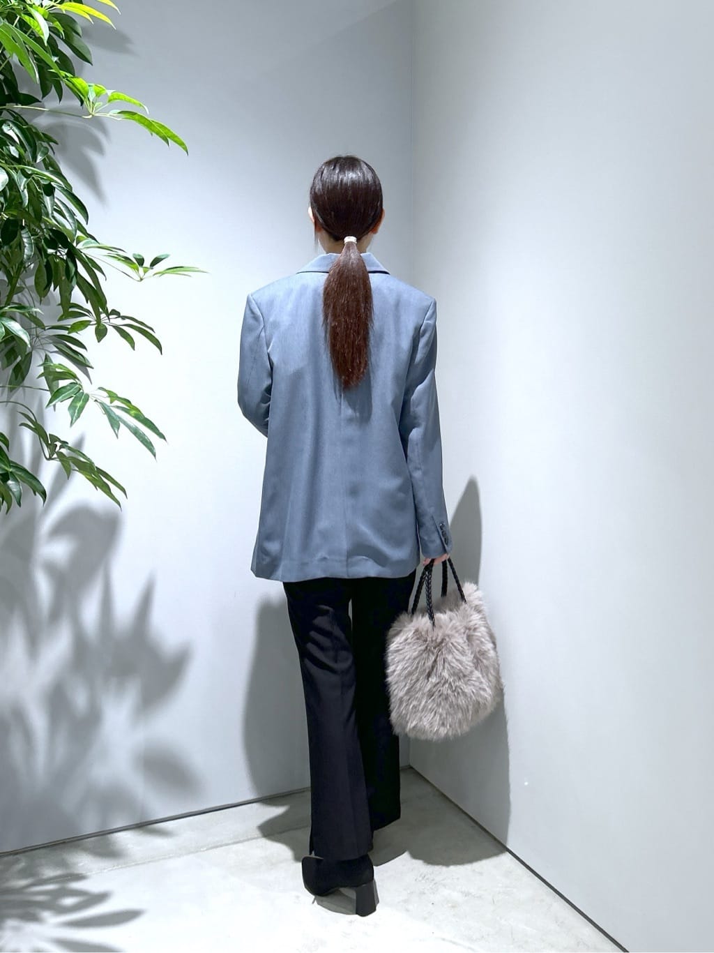 Renoさんの「INDIVI｜レースストレッチカットソー」を使ったコーディネート