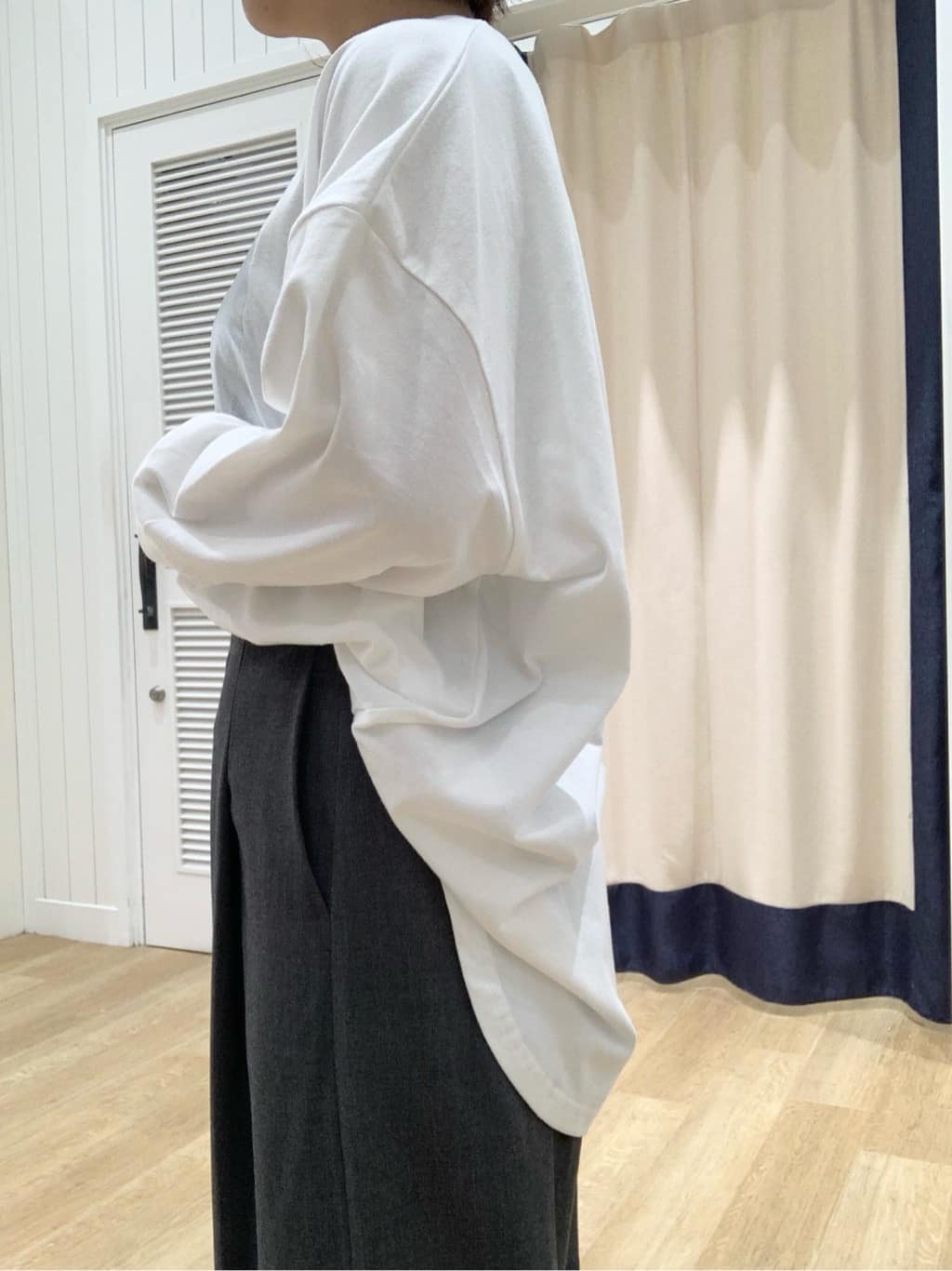 IMARIさんの「Dessin｜【洗える】箔プリントロングTシャツ」を使ったコーディネート