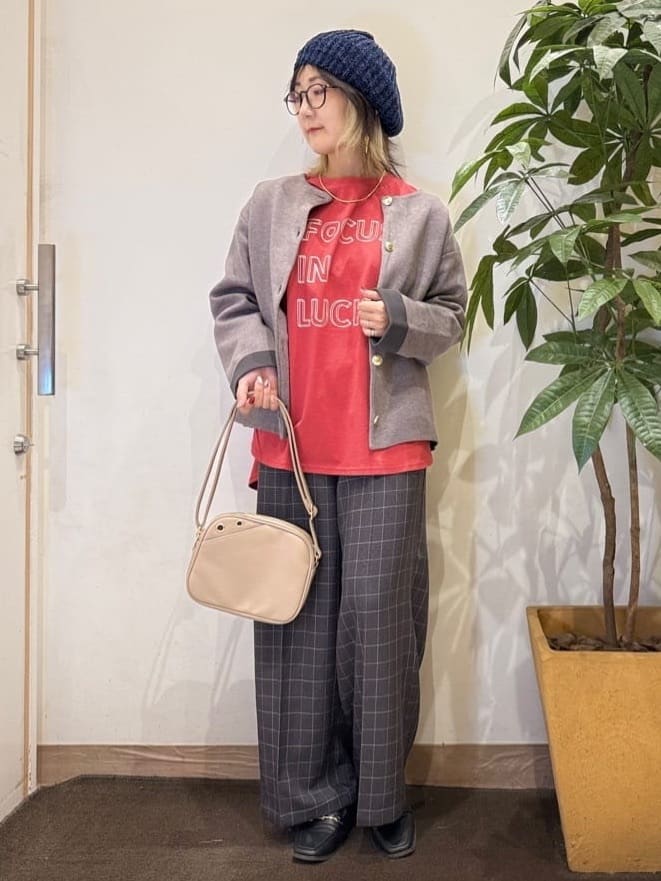 misakiさんの「SHOO･LA･RUE｜グラフィックアソート BIGロンT」を使ったコーディネート