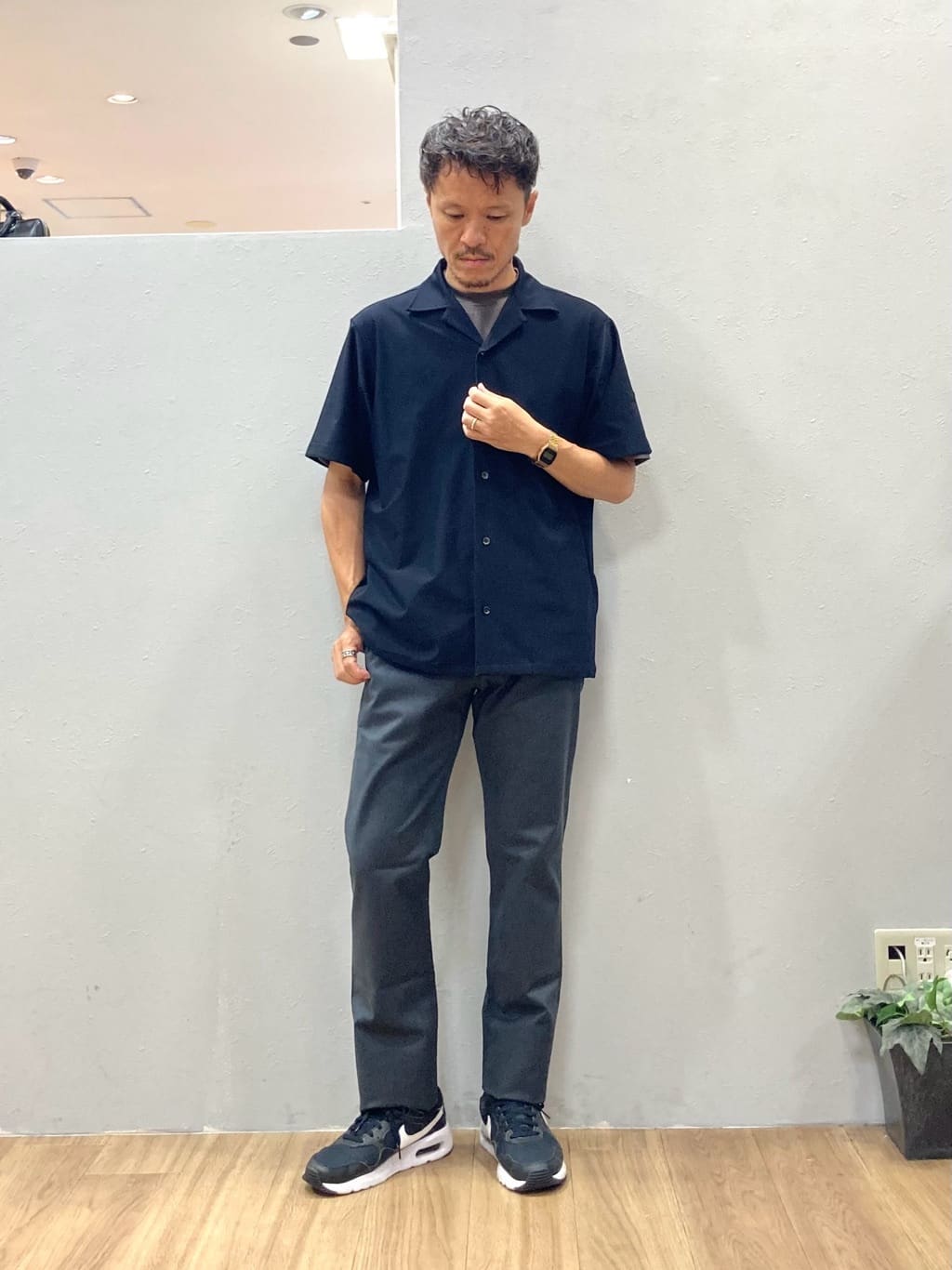 シュンさんの「TAKEO KIKUCHI｜【COOL CITY WEAR】エアートール オープンカラーシャツ /接触冷感・通気性」を使ったコーディネート