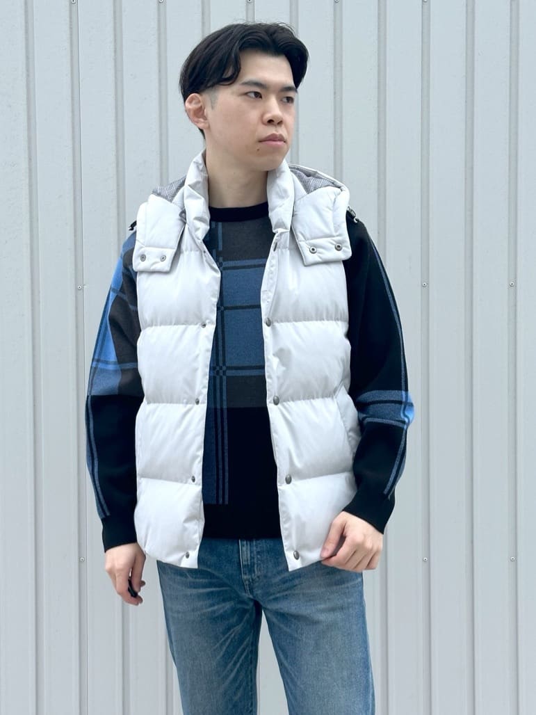 イッシーさんの「TAKEO KIKUCHI｜【袖取り外し可】デタッチャブル ダウンブルゾン」を使ったコーディネート