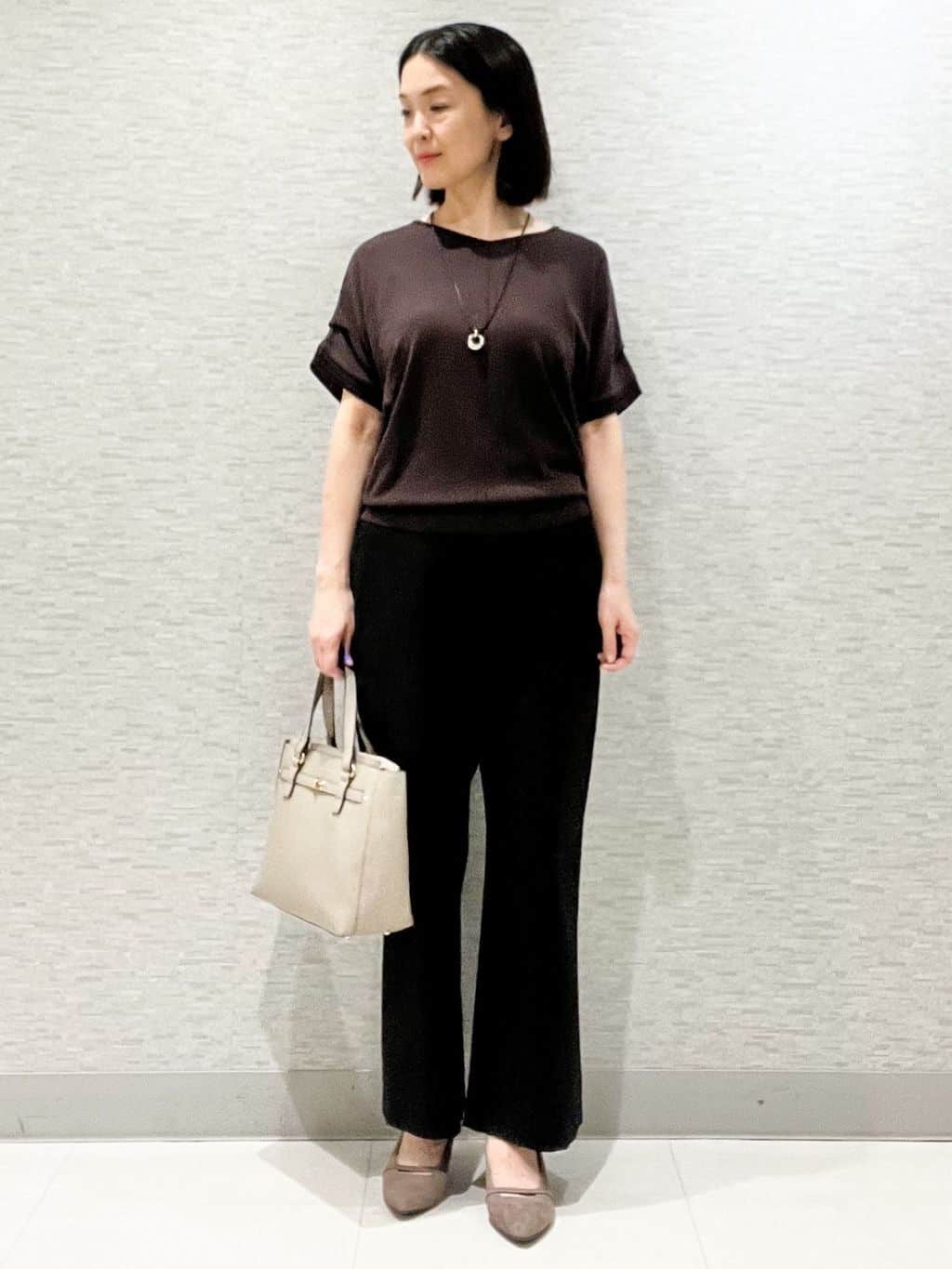 marikoさんの「Reflect｜【選べる7色◎／手洗い可／二の腕カバー】半袖ニット」を使ったコーディネート