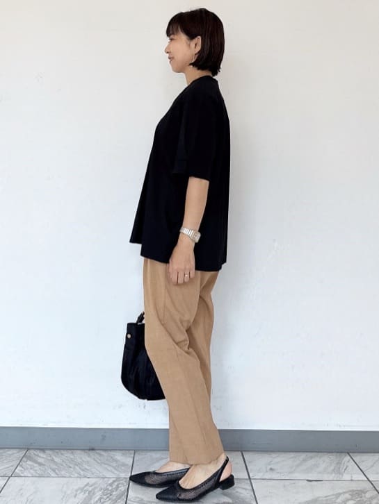 nekoさんの「Reflect｜【すっきり見え！長め丈／マシンウォッシュ可】スキッパーネックジャージトップス」を使ったコーディネート