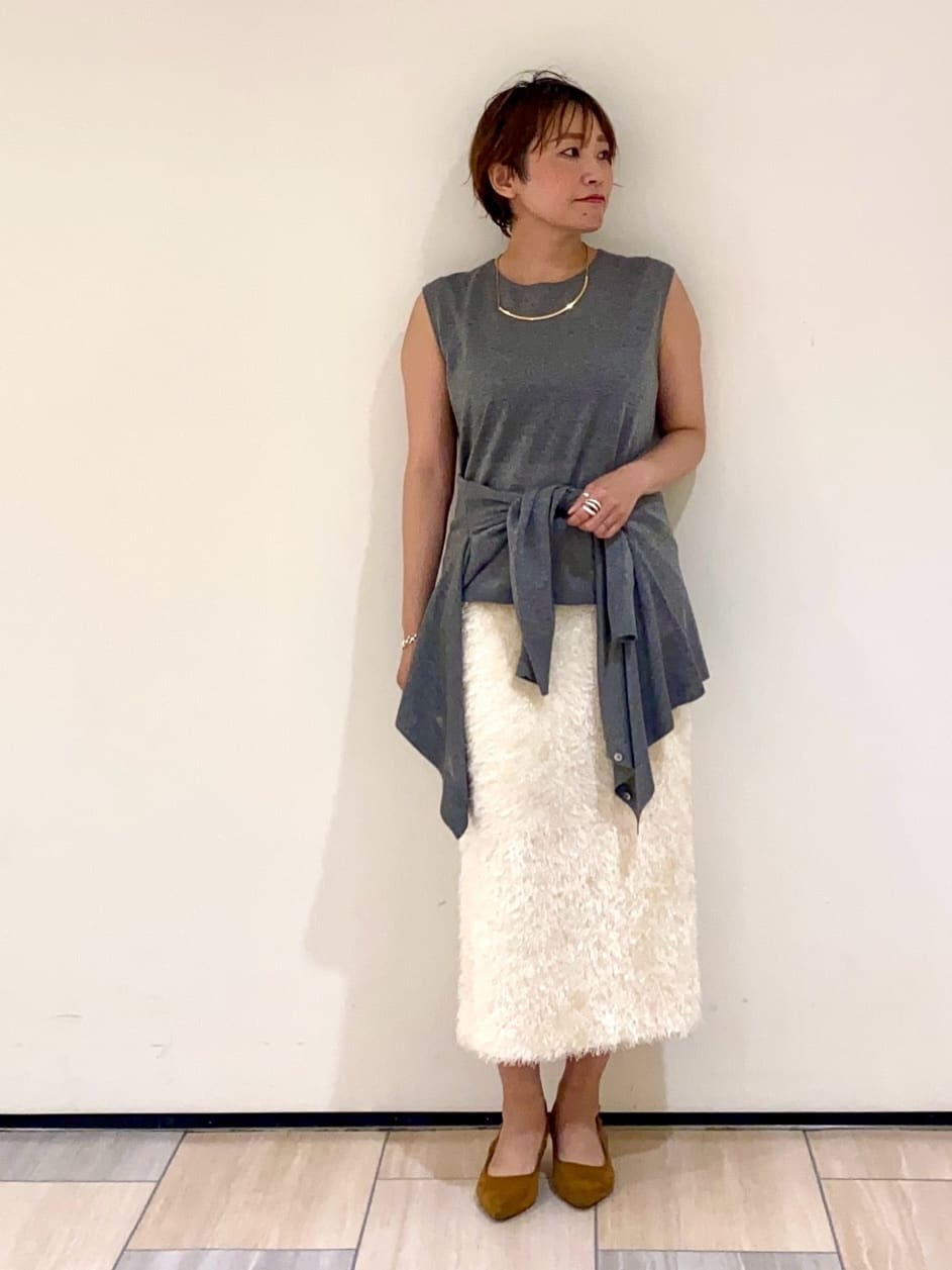 mari_831さんの「UNTITLED｜【アンサンブル可/洗える】シアーノースリーブ プルオーバー」を使ったコーディネート
