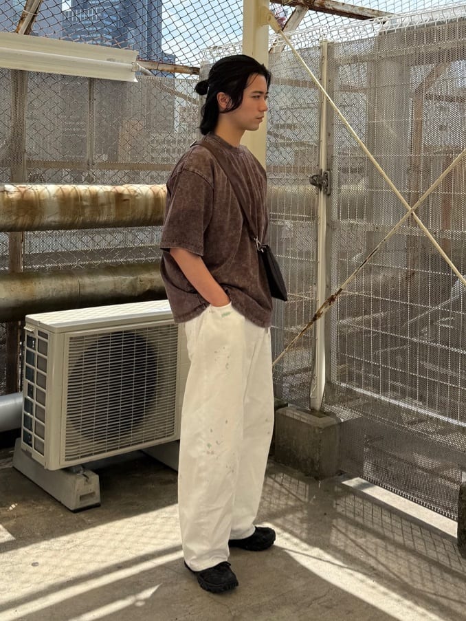 yumaさんの「tk.TAKEO KIKUCHI｜バレルシルエットパンツ（デニム＆カラーパンツ）」を使ったコーディネート