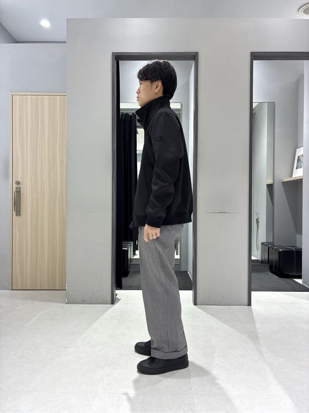 わいずみさんの「TAKEO KIKUCHI｜【JUST ONE LAYER】ダウンファブリック ジップアップ リブ ブルゾン」を使ったコーディネート