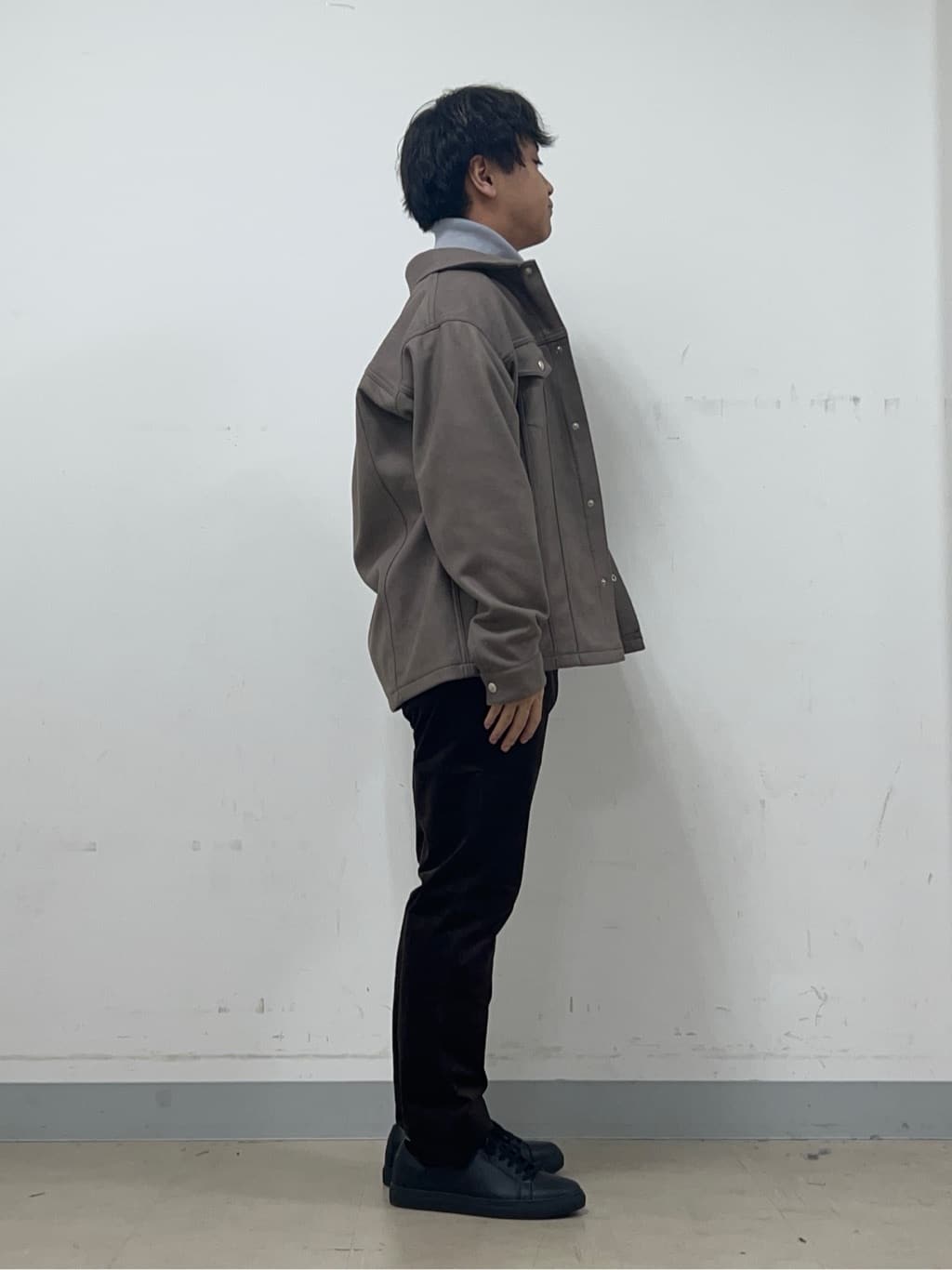 Hiroさんの「TAKEO KIKUCHI｜アンチピリング タートルネック ニット」を使ったコーディネート