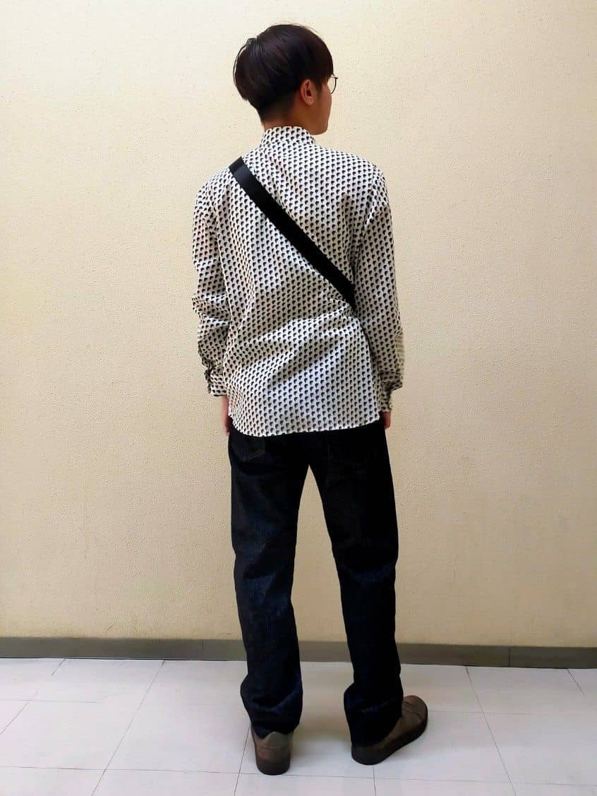 nerさんの「TAKEO KIKUCHI｜ボーラーハット柄 長袖シャツ」を使ったコーディネート