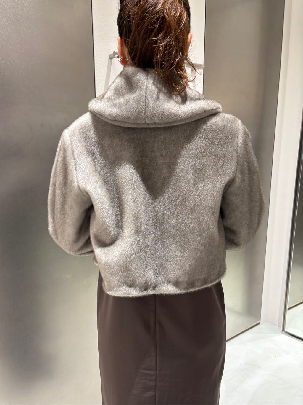 iwamiさんの「CODE A｜faux mink short jacket」を使ったコーディネート