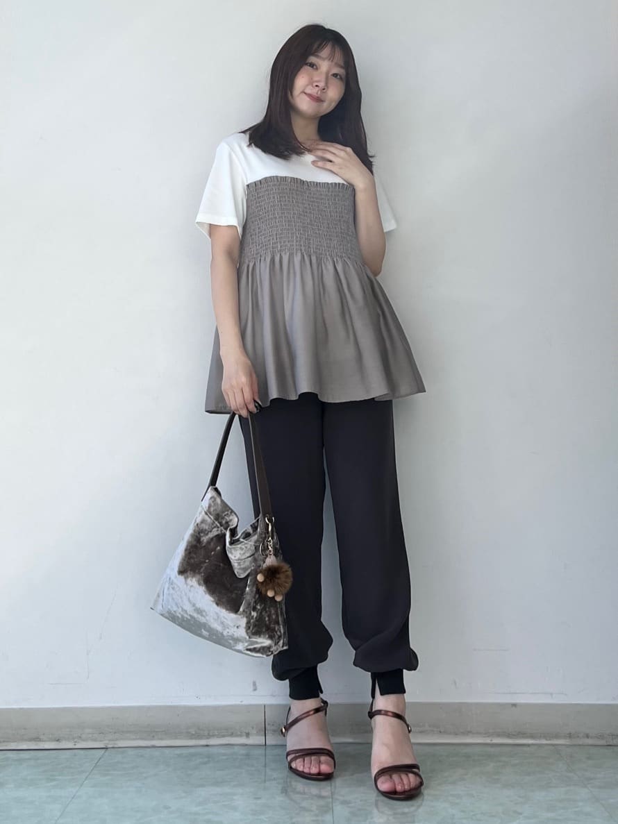 KAHOさんの「UNTITLED｜【コットン100/洗える/Tシャツ】シャーリングドッキングペプラム」を使ったコーディネート