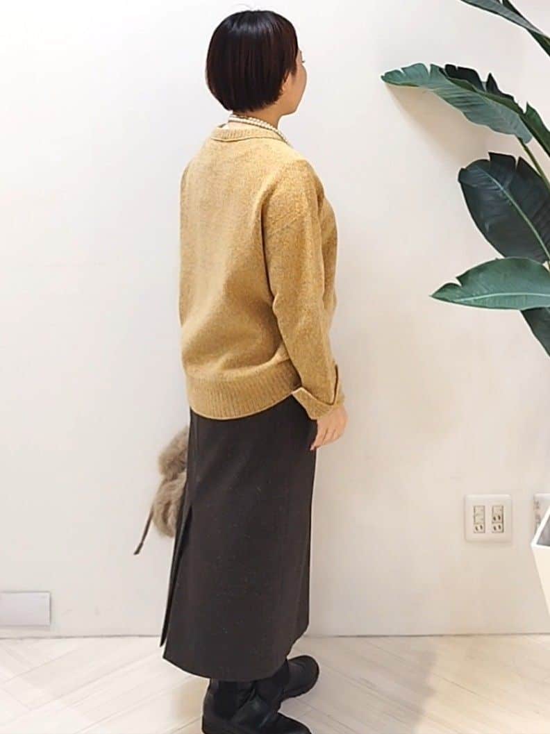 s u g iさんの「UNTITLED｜【ゆったり】三つ杢カラーニット」を使ったコーディネート