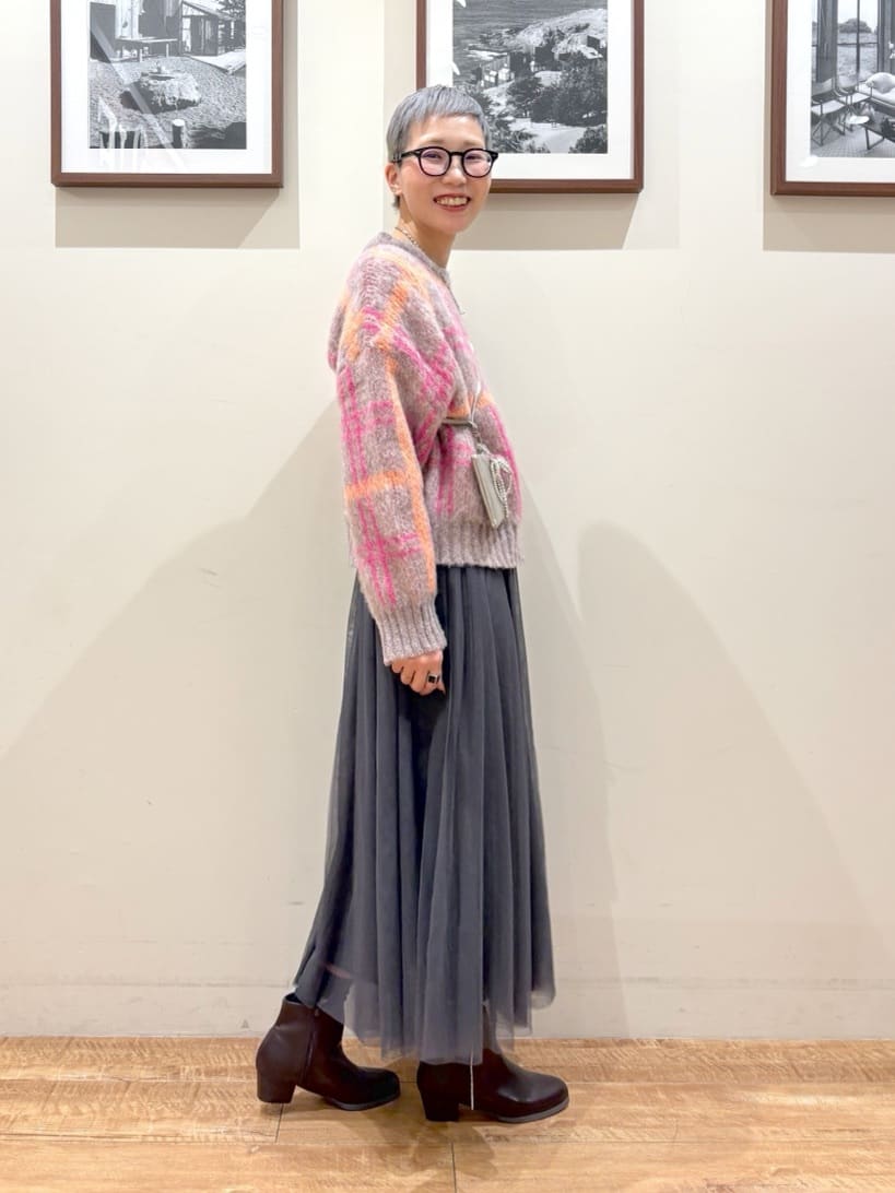 Ayumiさんの「SHOO･LA･RUE｜キラキラバックストレッチブーツ」を使ったコーディネート