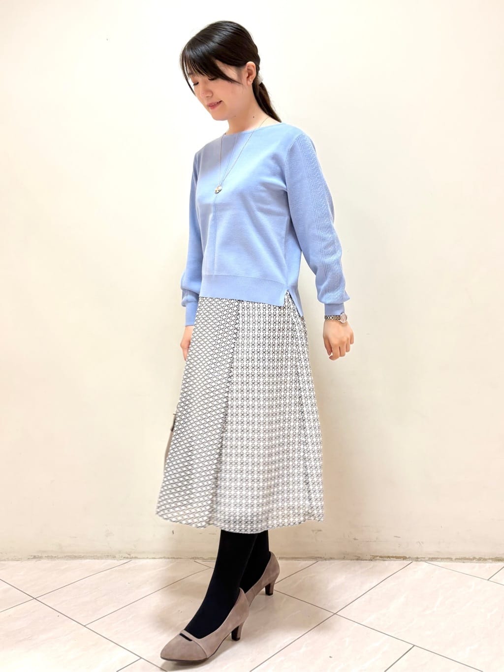 mikiさんの「Reflect｜【選べる6色／長く着られる◎】ボートネックニット」を使ったコーディネート