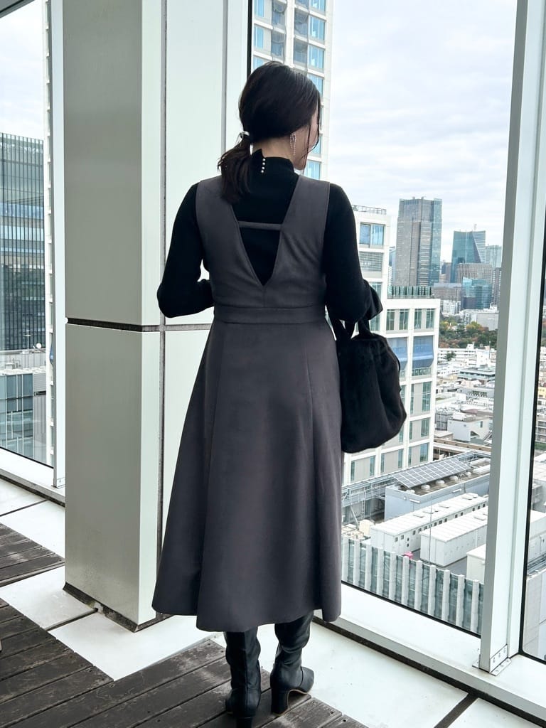 shinoさんの「Couture brooch｜【多機能・フェミニン】パール調リブニット」を使ったコーディネート