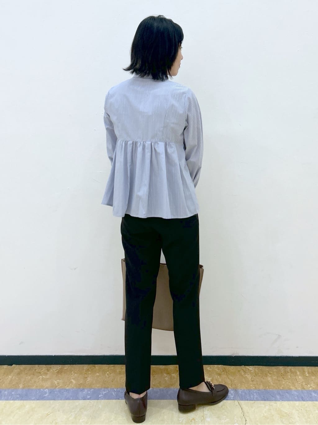 su.さんの「index｜《XS-LLサイズ》ストレッチテーパードパンツ／セットアップ対応【洗濯機洗い可／イージーアイロン／防」を使ったコーディネート