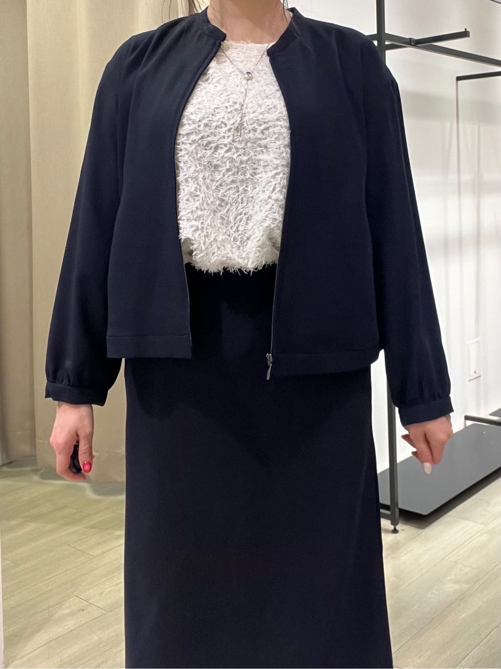 TOMOMIさんの「INDIVI｜【インナーとしても活躍！】フリンジジャカードチュニック」を使ったコーディネート