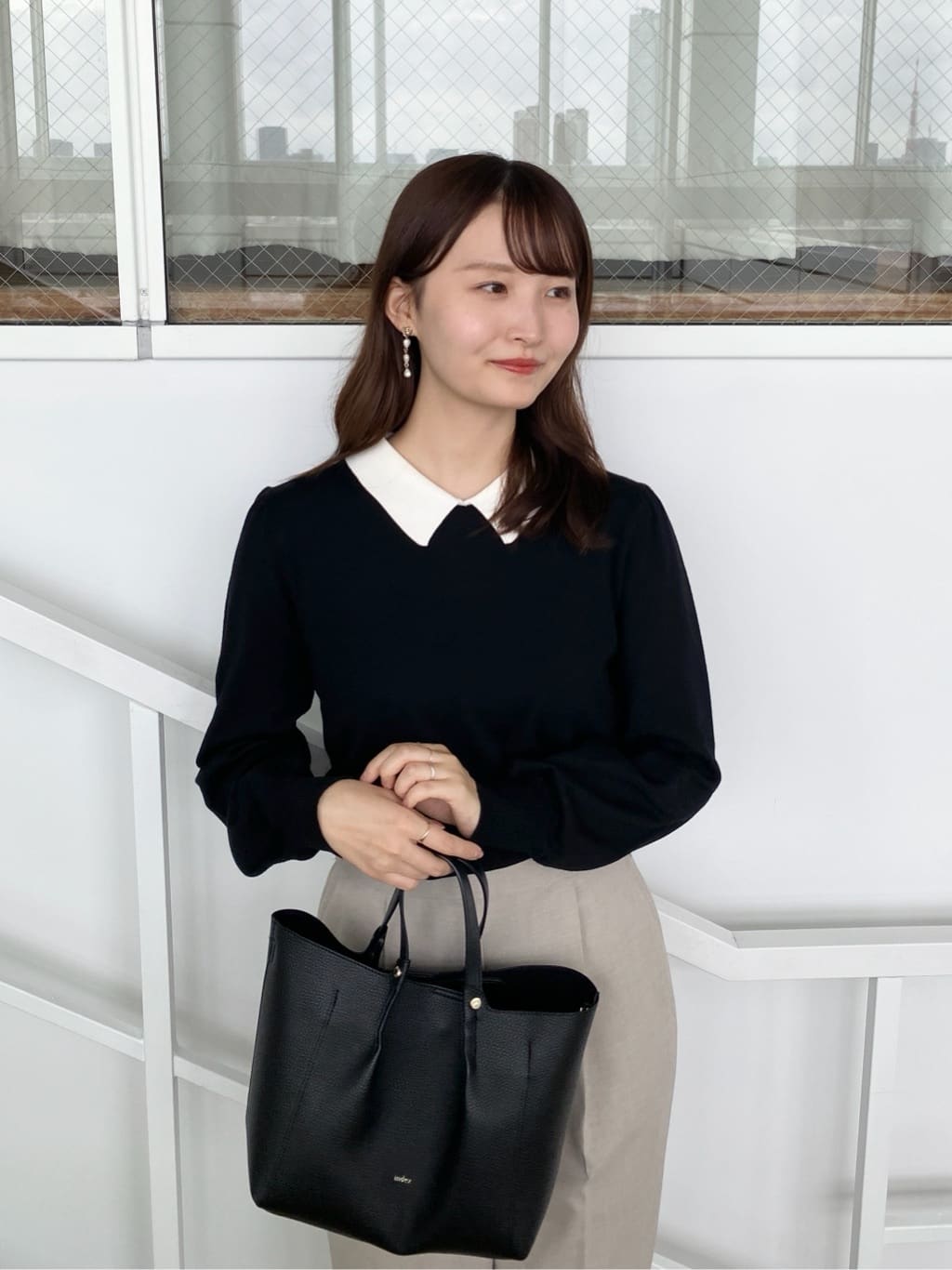 みさかさんの「index｜ウールライクストレッチテーパードパンツ／セットアップ対応【洗濯機OK】」を使ったコーディネート