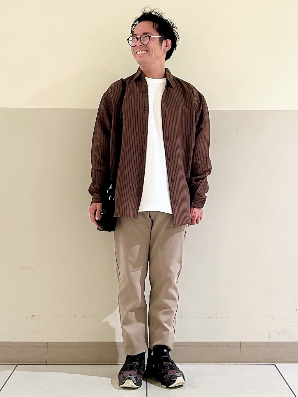 KENJI Iさんの「THE SHOP TK｜チェック＆ストライプ アソート長袖シャツ【洗濯機OK】」を使ったコーディネート