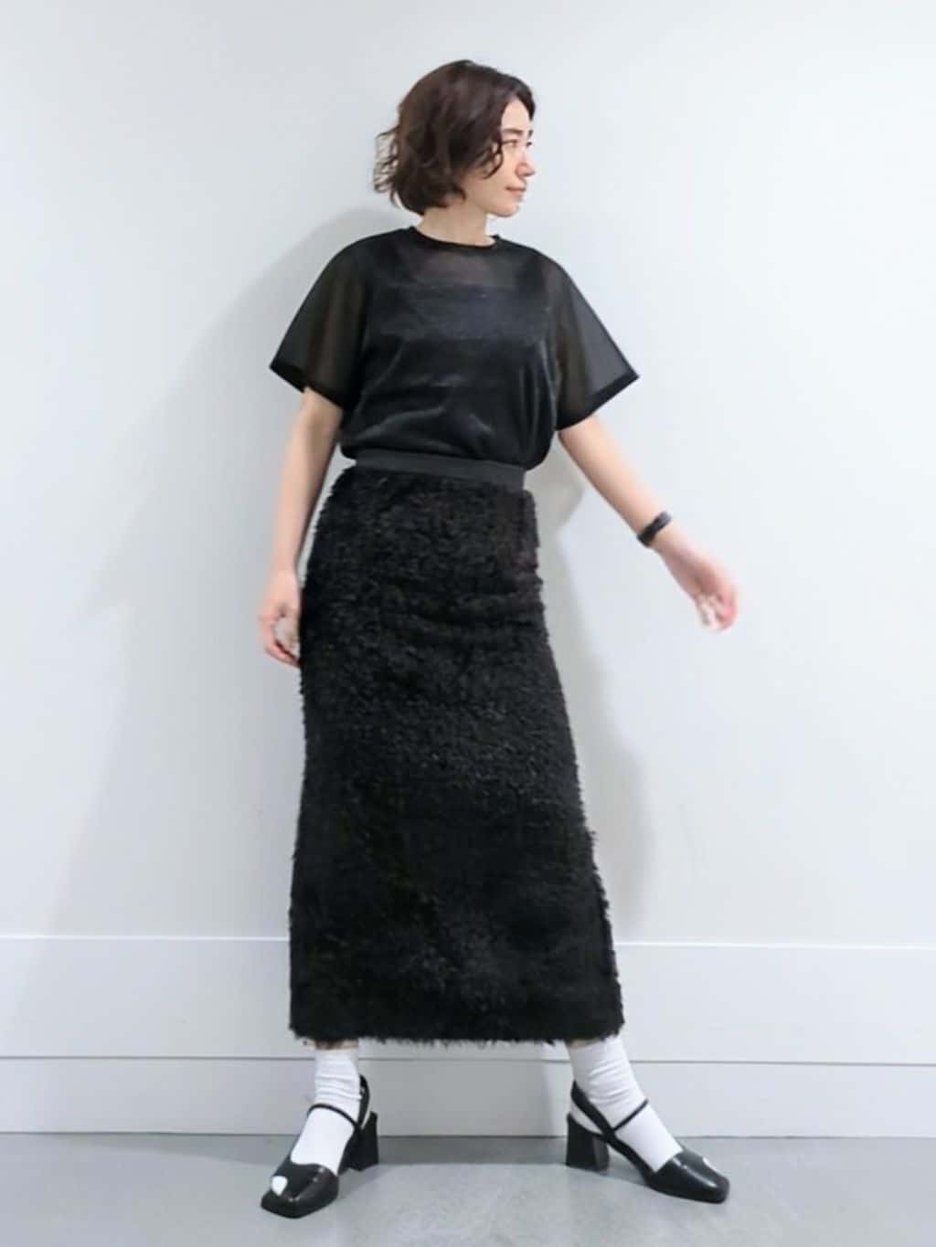 ミズタさんの「UNTITLED｜【洗える】ラメシアーTシャツ」を使ったコーディネート
