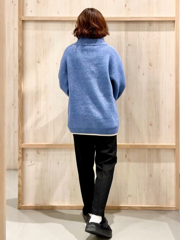 nakoさんの「THE SHOP TK｜【洗える】ほど良くラフで女性らしい ハーフZIPニット」を使ったコーディネート