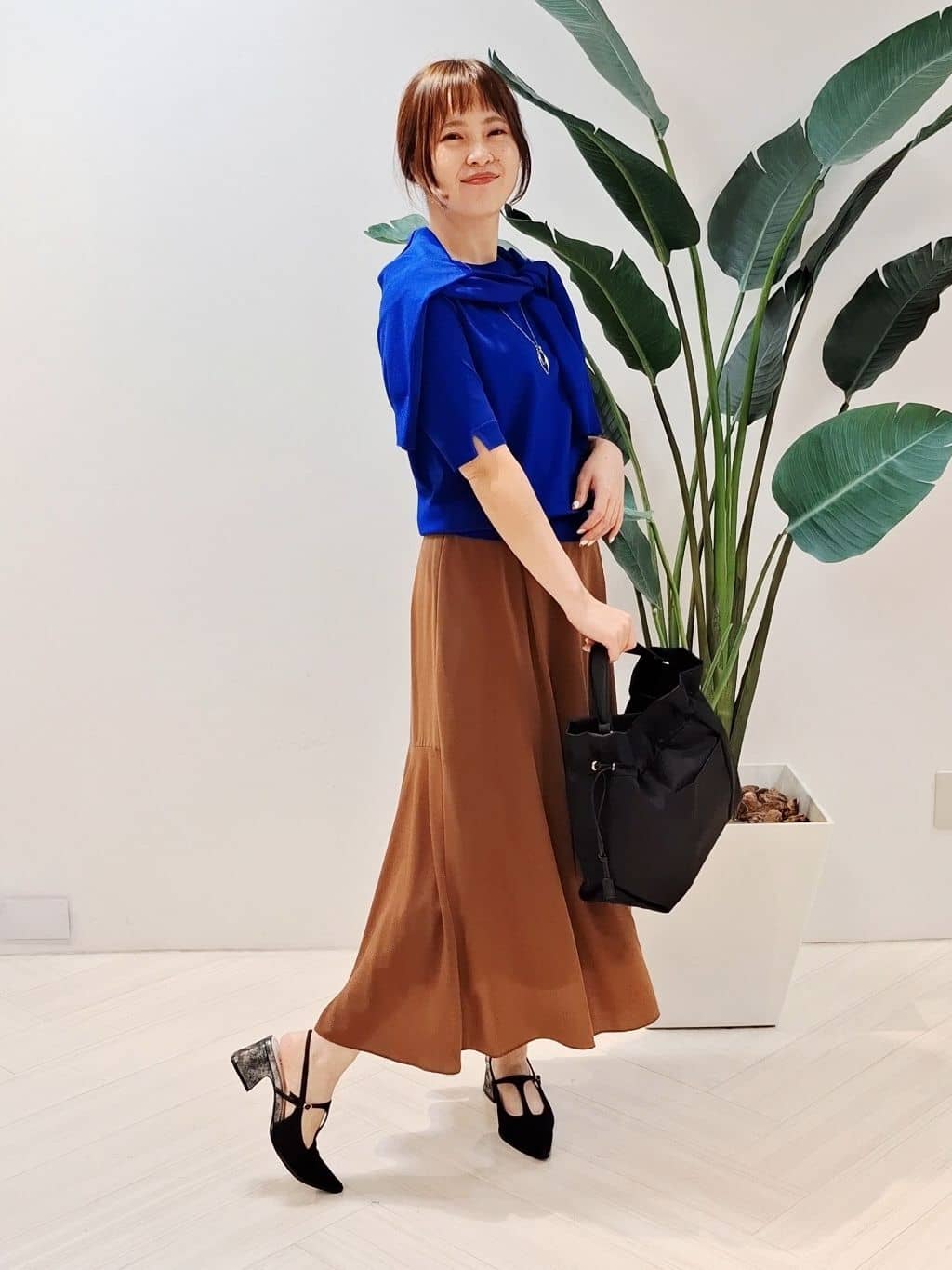 YuKaRiさんの「UNTITLED｜【アンサンブル可/薄手】ベーシッククルーネックカーディガン」を使ったコーディネート