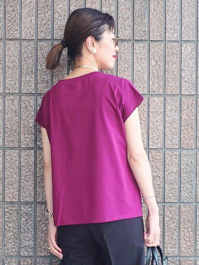 MUTSUKOさんの「UNTITLED｜【洗える/Tシャツ】ツイストプルオーバー」を使ったコーディネート