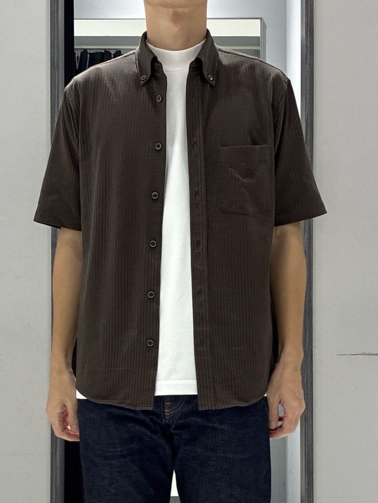 わいずみさんの「TAKEO KIKUCHI｜【COOL CITY WEAR】ストライプジャージ ボタンダウンシャツ /接触冷感」を使ったコーディネート