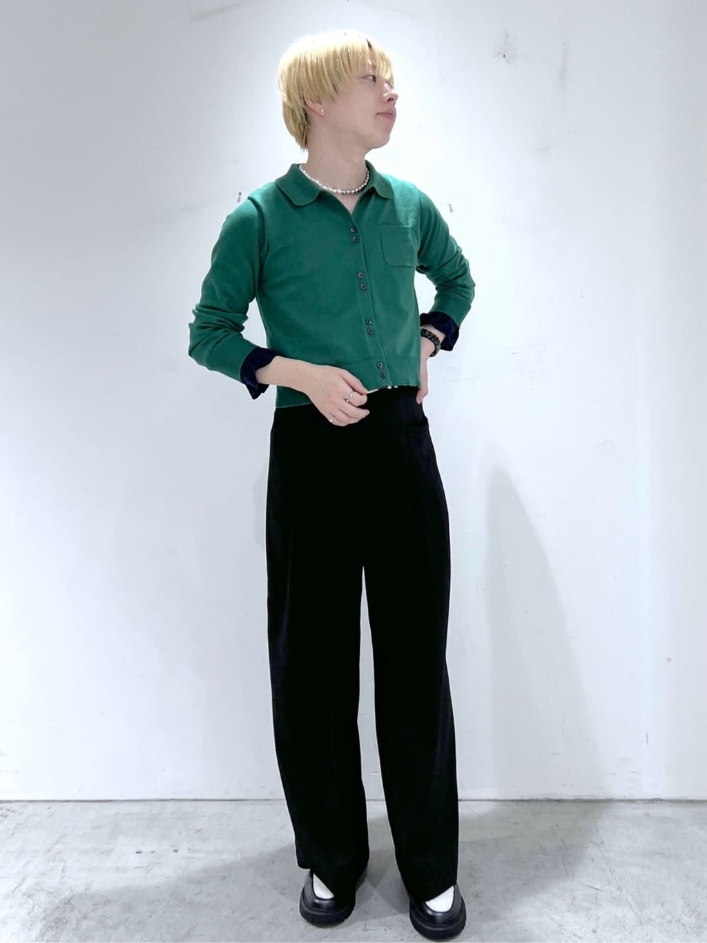 JINさんの「OPAQUE.CLIP｜タックデザインワイドパンツ【洗濯機OK】」を使ったコーディネート