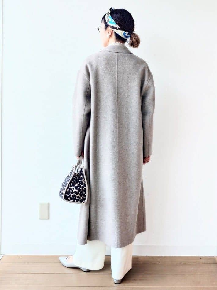 MUTSUKOさんの「UNTITLED｜【ロング丈/軽やか】テーラード　リバーコート」を使ったコーディネート