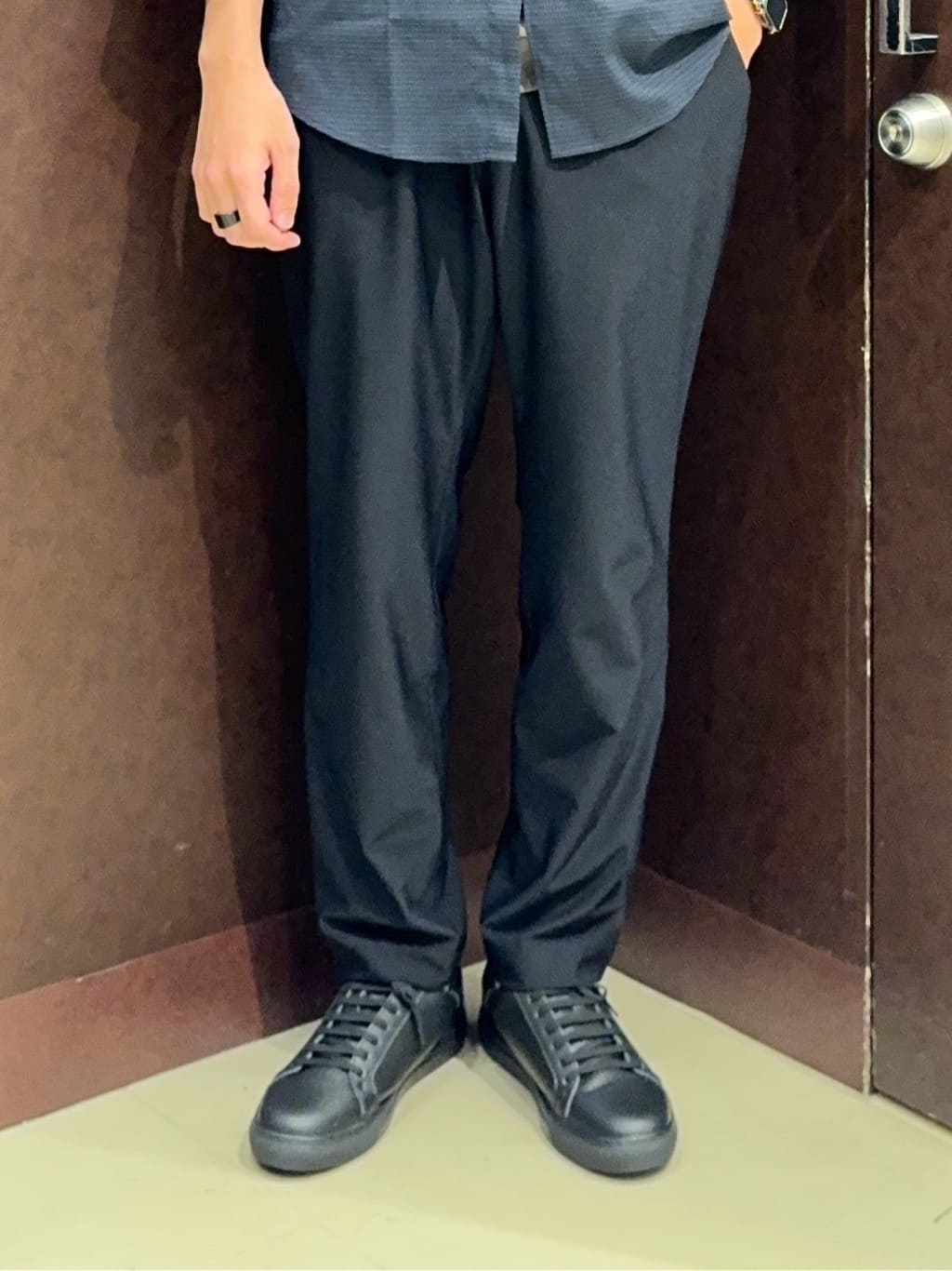 shuheiさんの「TAKEO KIKUCHI｜【COOL CITY WEAR】DotAir（R）サッカー シャツ」を使ったコーディネート
