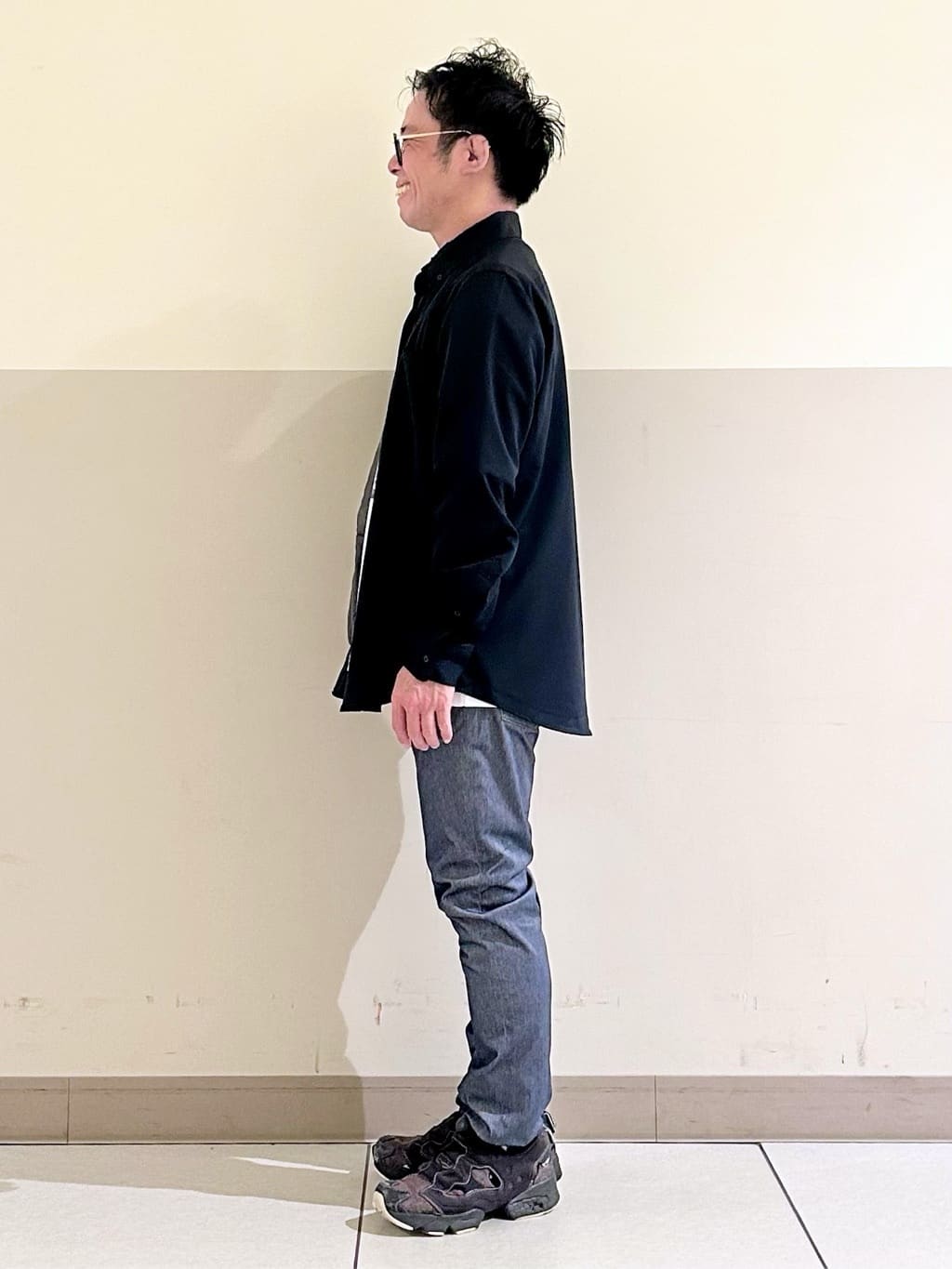 KENJI Iさんの「THE SHOP TK｜スムースファイバー長袖シャツ 【吸水速乾/UVカット/軽量/イージーケア】」を使ったコーディネート